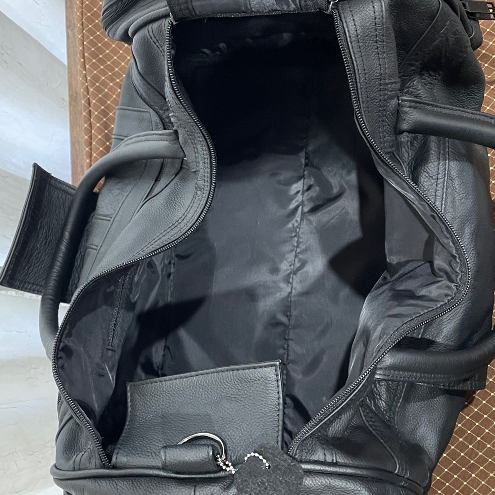 Black Genuine Leather Men’s Duffel Bag - Classic Travel Carryall - Picture 9 of 12
